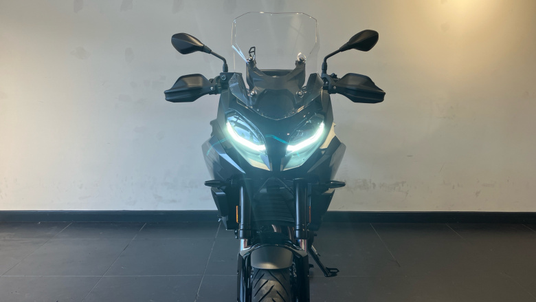 BMW F900 XR (25MY)